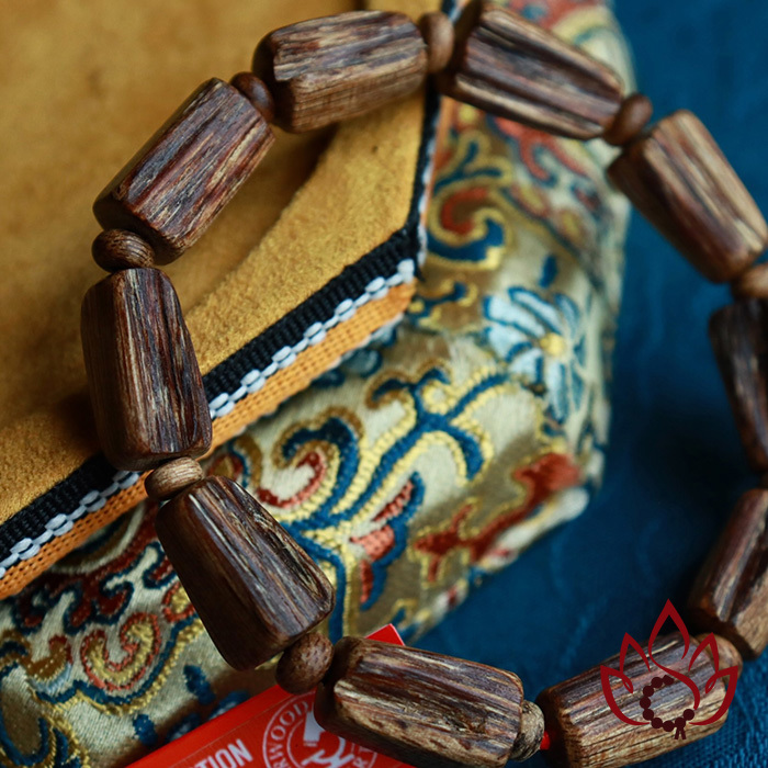 Vòng Trầm Hương Trúc Thô | Trầm Kiến Tự Nhiên